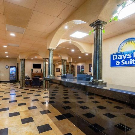 Days Inn & Suites By Wyndham Clovis Eksteriør bilde