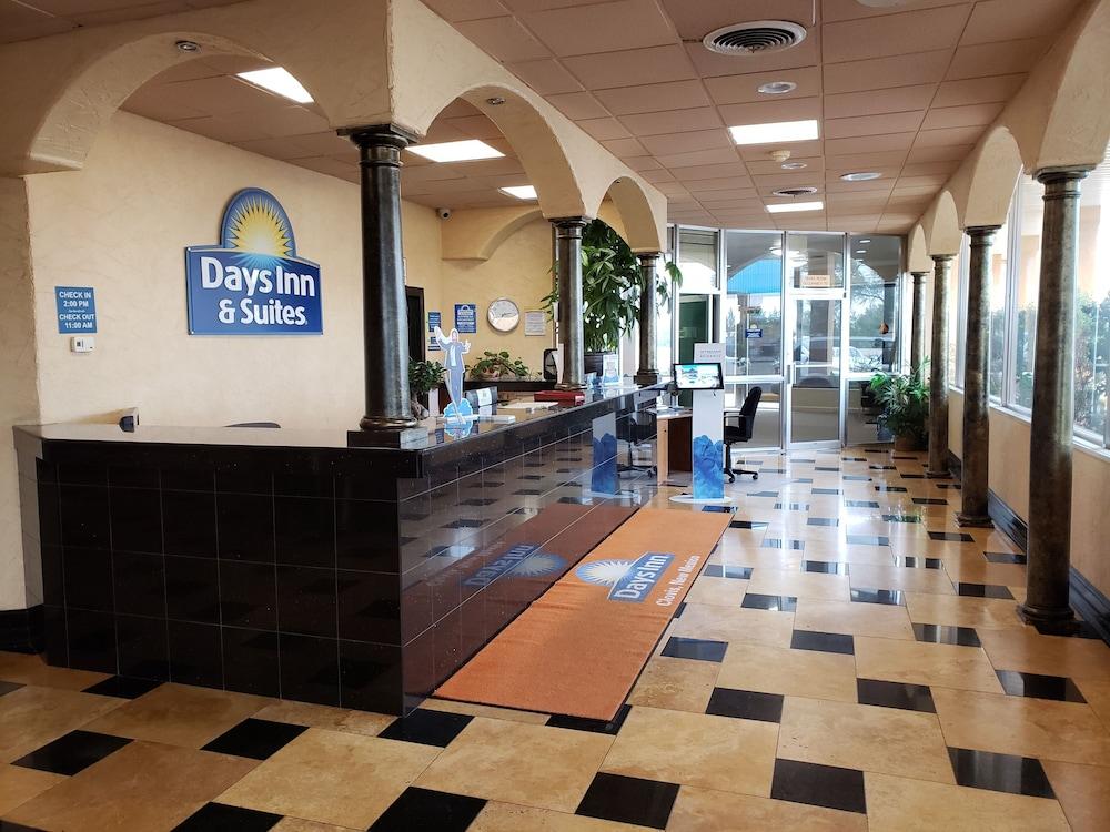 Days Inn & Suites By Wyndham Clovis Eksteriør bilde