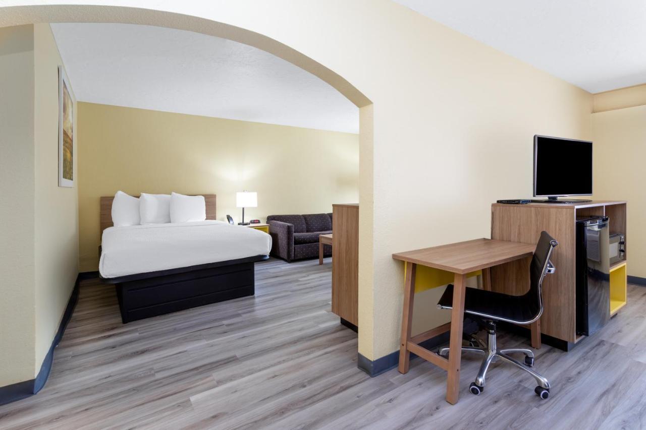 Days Inn & Suites By Wyndham Clovis Eksteriør bilde