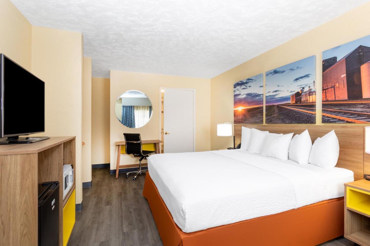 Days Inn & Suites By Wyndham Clovis Eksteriør bilde
