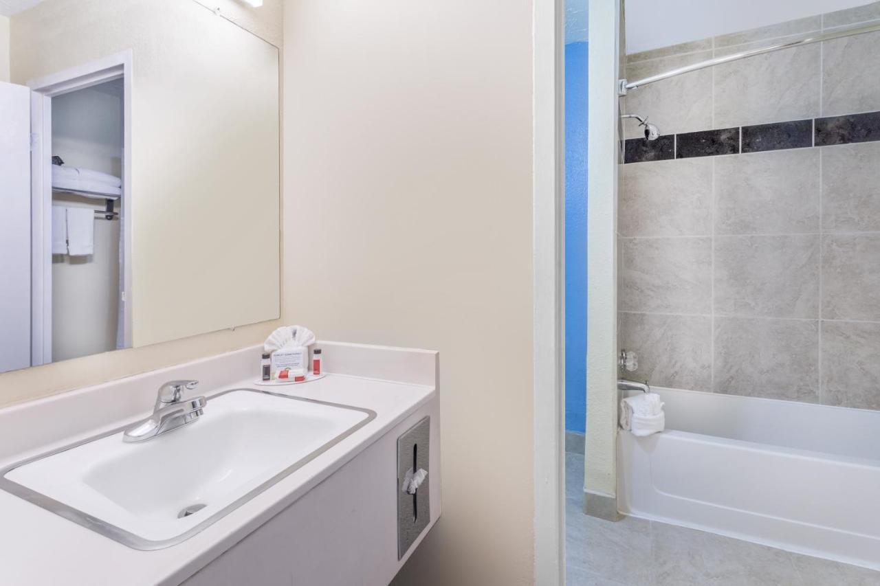 Days Inn & Suites By Wyndham Clovis Eksteriør bilde